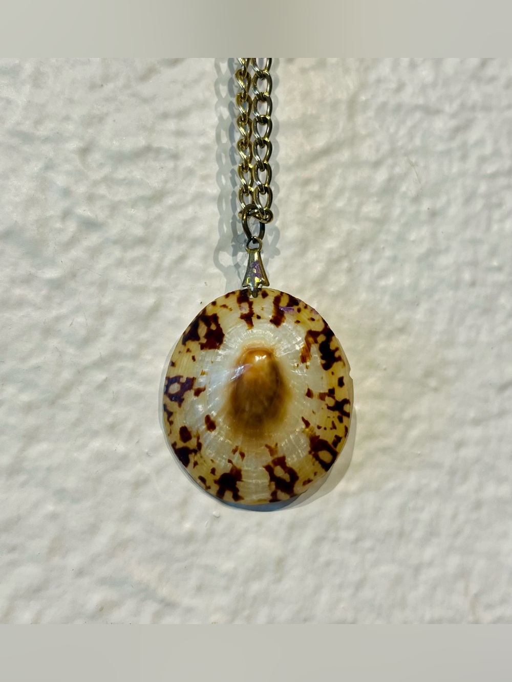 Natural Brown Speckled Shell Pendant Necklace
